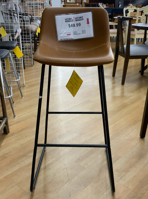 Bar Stool(s) w/ back